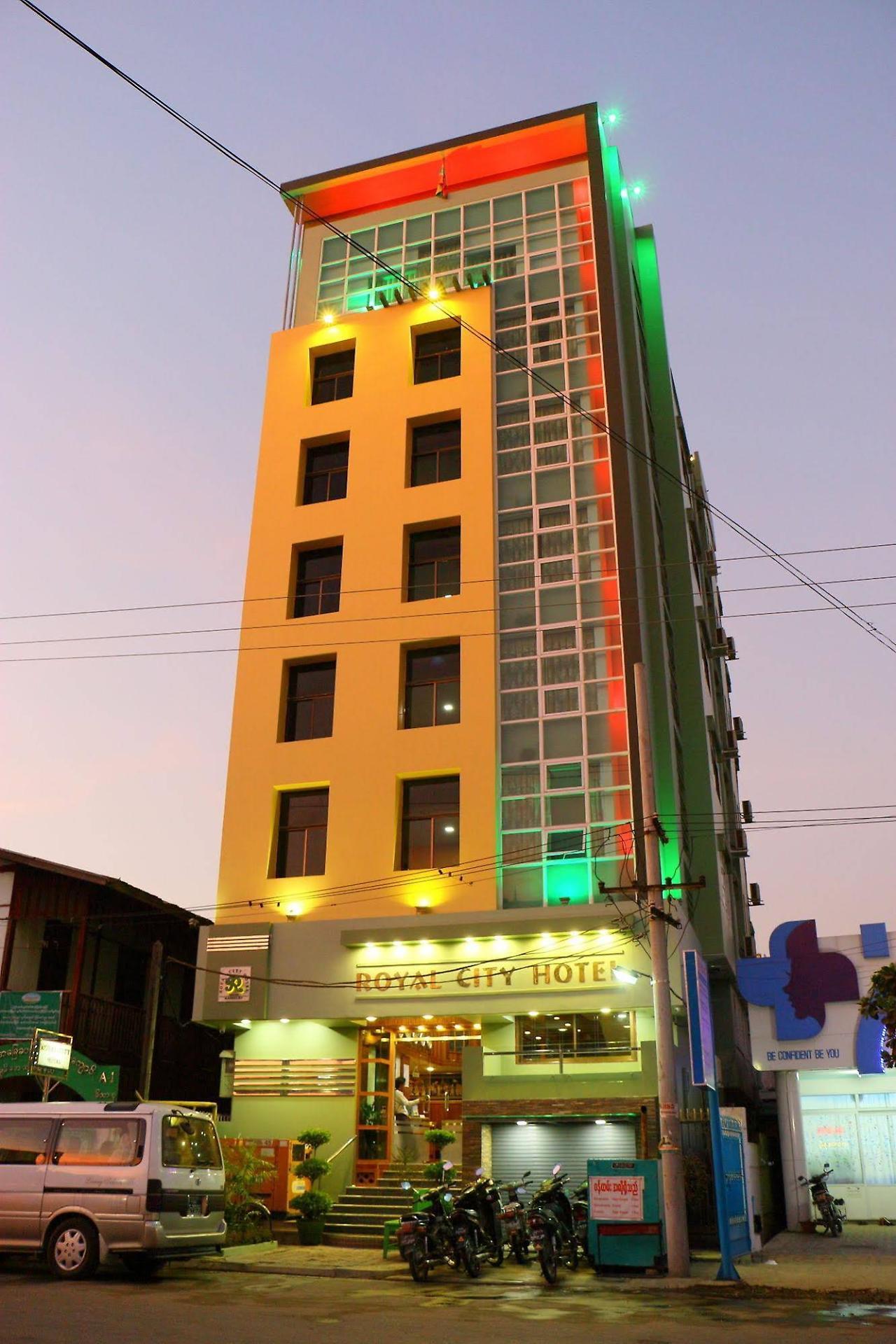 Royal City Hotel Мандалей Екстериор снимка