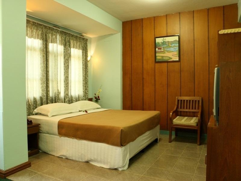 Royal City Hotel Мандалей Екстериор снимка