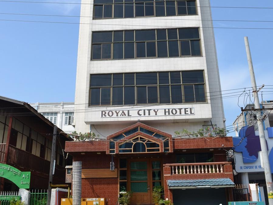 Royal City Hotel Мандалей Екстериор снимка