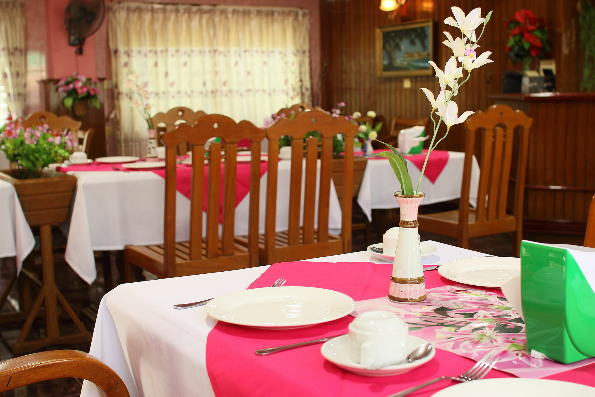 Royal City Hotel Мандалей Екстериор снимка