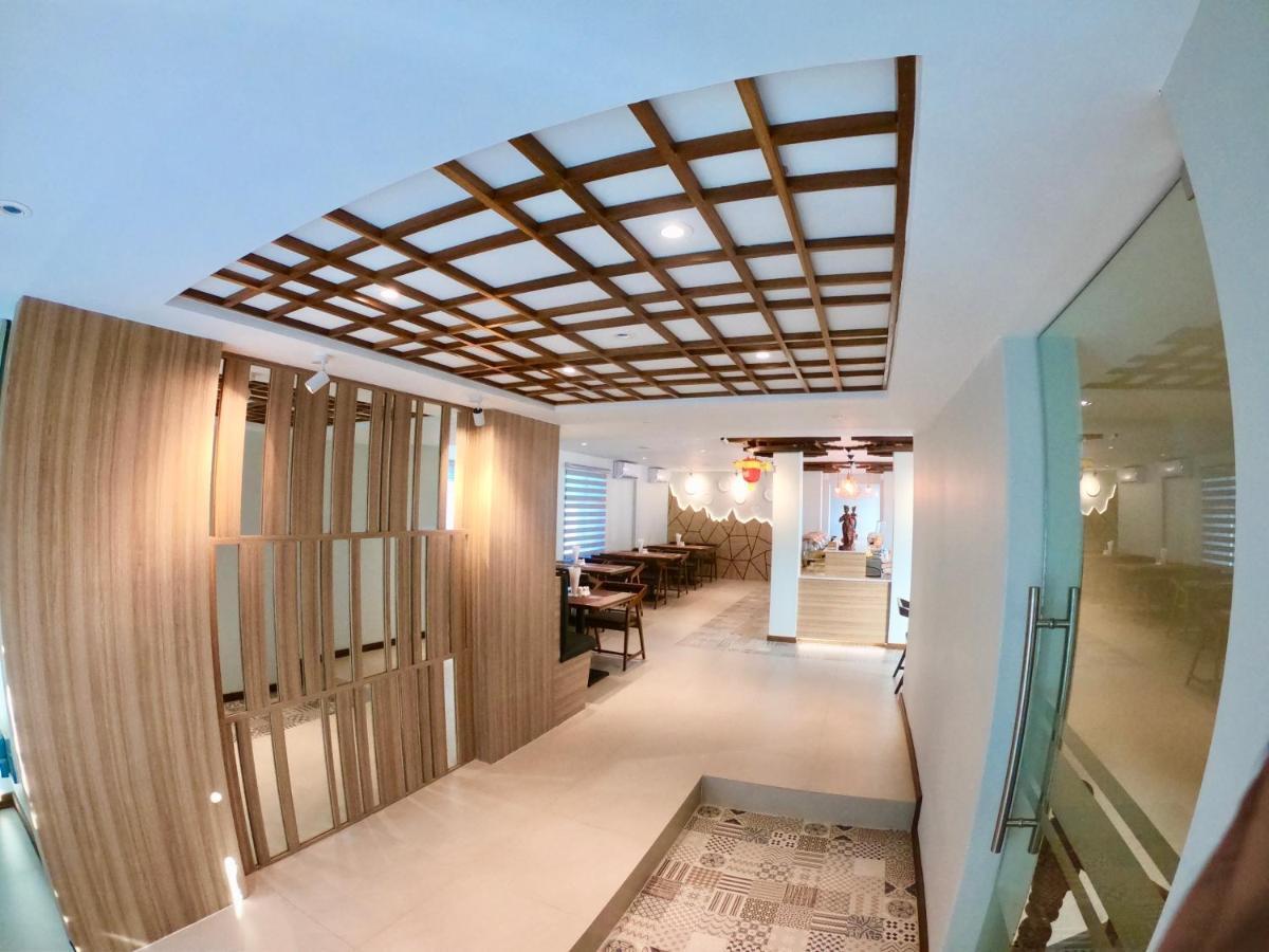 Royal City Hotel Мандалей Екстериор снимка